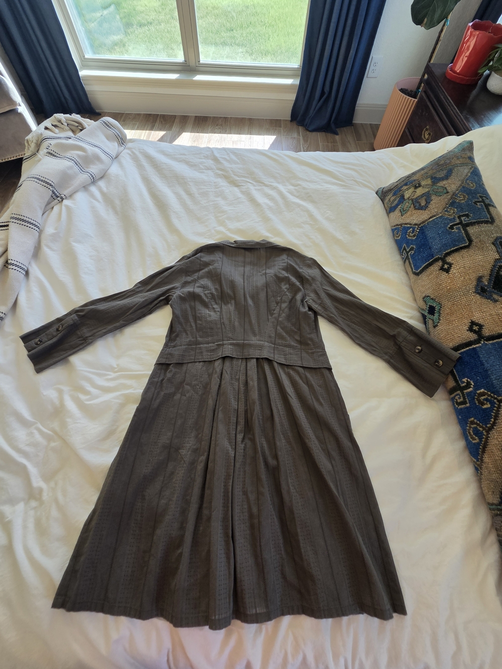 Cabi Button-Front Mini Dress/Cardigain - Picture 7 of 7
